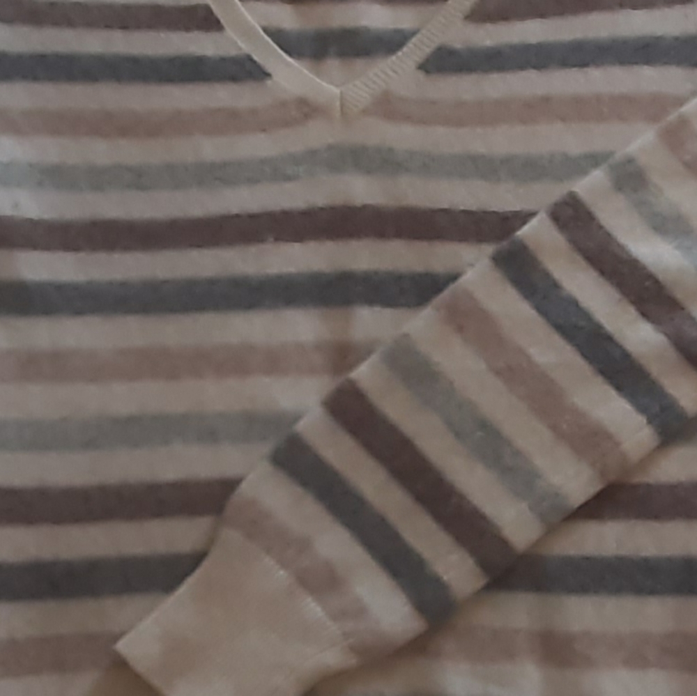 Pullover vneck 100% chashmer